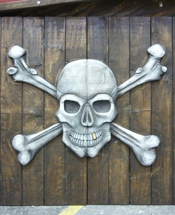 Galleon Skull Carving